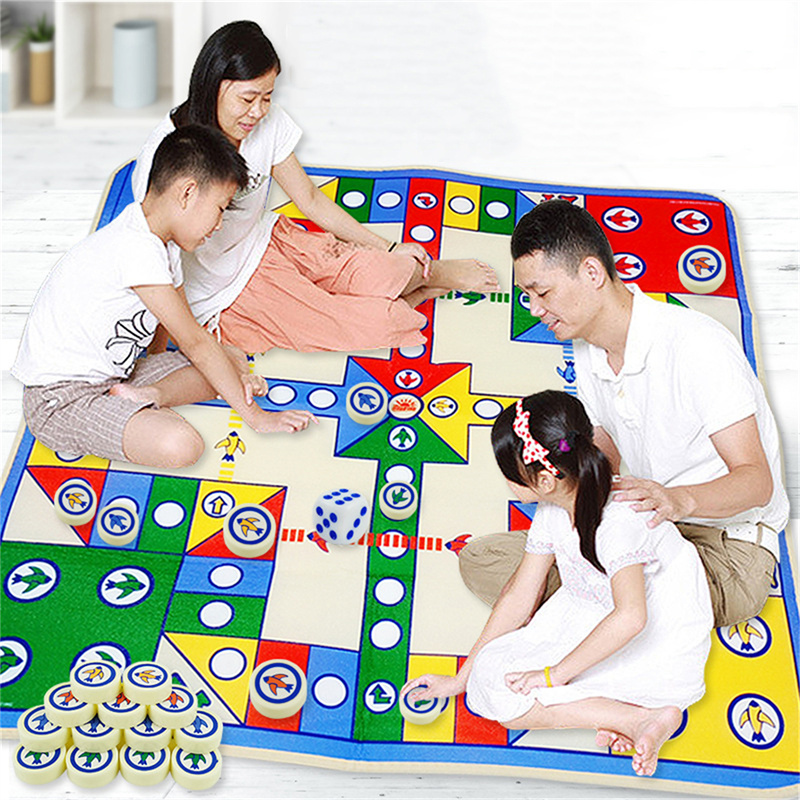 Büyük Uçan Satranç Halı Parti  - Board Game Path incelemesi ve fiyatı